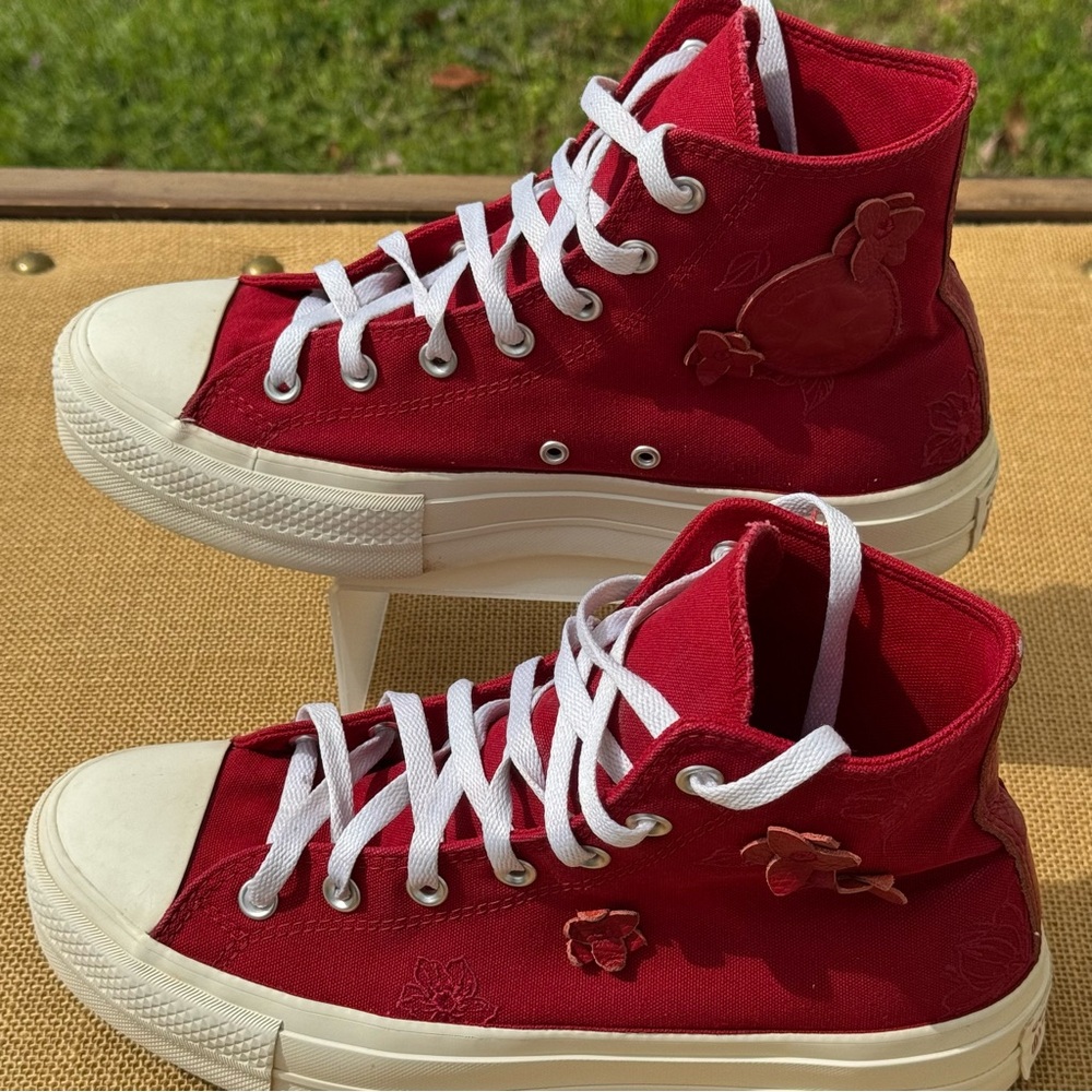Converse All Star Red Floral High Top Sneakers Women’s 10 3D Flower Canvas - Picture 2 of 10